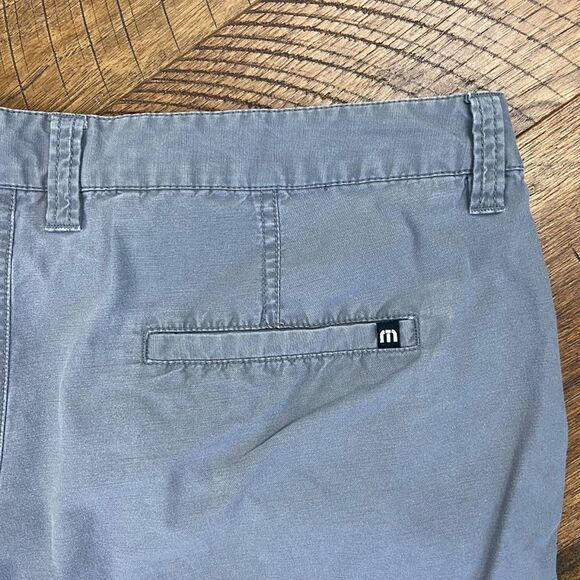 TRAVIS MATHEW cargo khaki shorts 38 - Picture 3 of 6